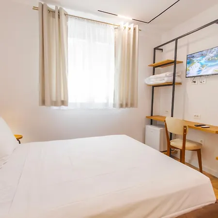 Hotel Violet *